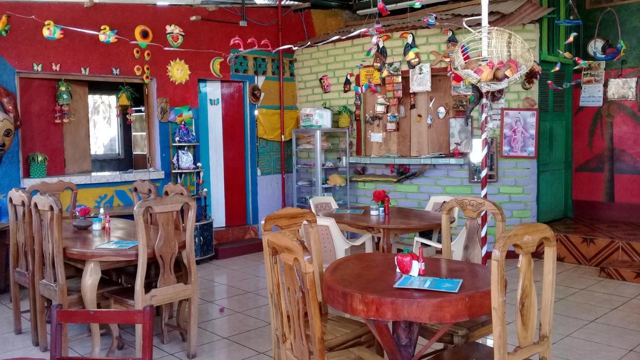 Hostal Maria Rivas Exterior foto